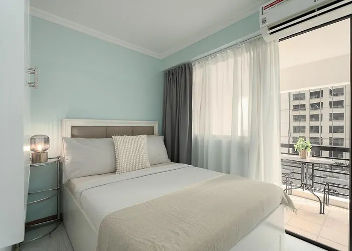 Apartamento Studio In Greenbelt Makati With Fiber Wifi & Free Pool Access