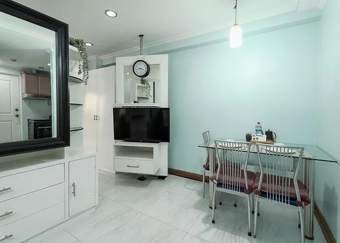 Studio In Greenbelt Makati With Fiber Wifi & Free Pool Access Apartamento