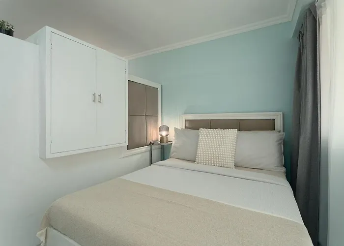 Apartamento Studio In Greenbelt Makati With Fiber Wifi & Free Pool Access *